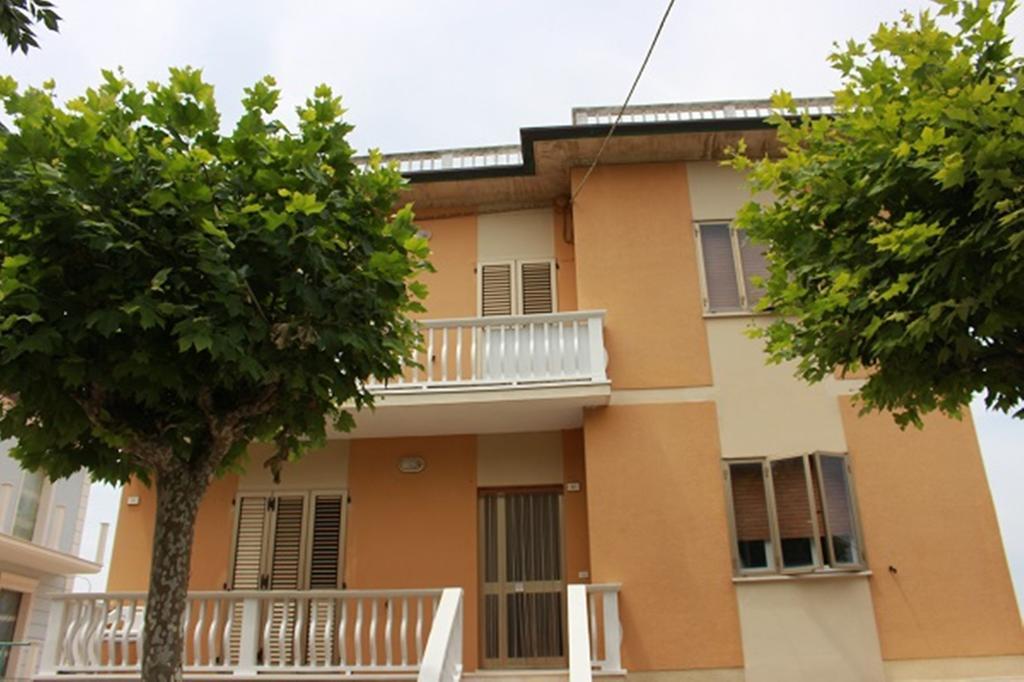 Terrazza Sul Mare Bed and Breakfast Fano Buitenkant foto