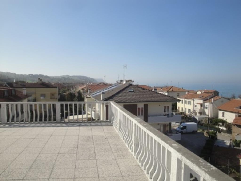 Terrazza Sul Mare Bed and Breakfast Fano Buitenkant foto